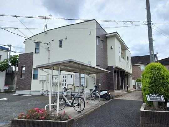 �p���e�[���a�̊O�ω摜