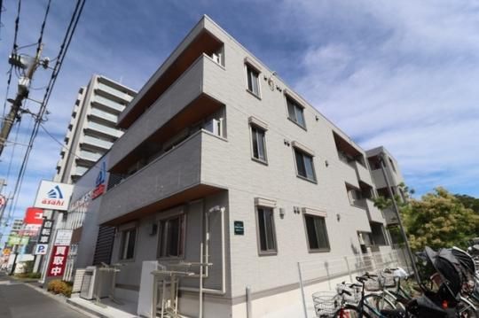 �T�C�h�R�[�g�̊O�ω摜