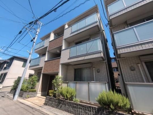 East AvenueB�̊O�ω摜