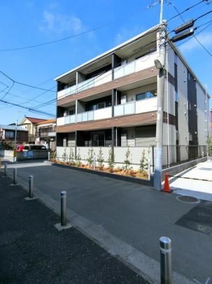 �C���E���B���[�W���̊O�ω摜