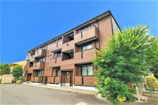 �t�H���X�g�E�^�c�C�̊O�ω摜