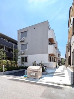 �Z���X�e�B�A��蒬�̊O�ω摜