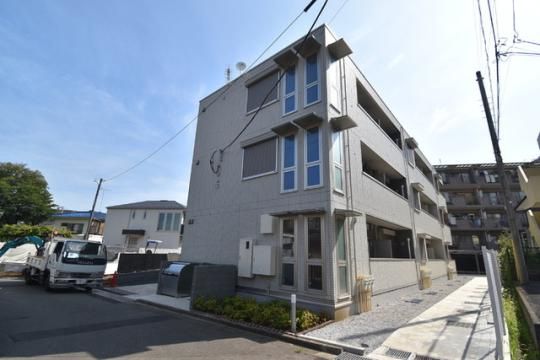 �h�f���K�[�f���̊O�ω摜