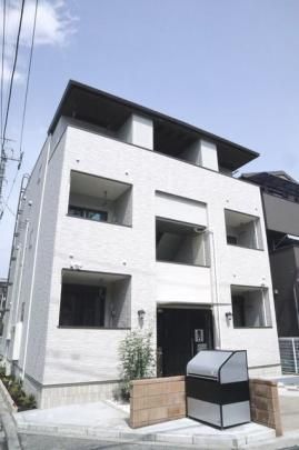 �t�s���Ԃ̊O�ω摜