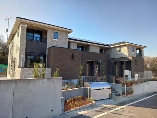 ���E�V�G���@�N���[���U�̊O�ω摜