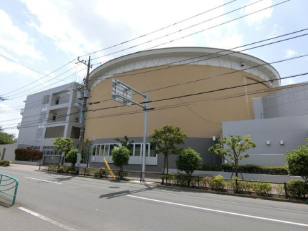 ���ӊ� �����旧�䉬���w�Z �k��7���B 550m