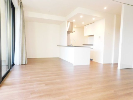 rO VvŃX^CbVȃrOłƋCeA̐FAfށAfUCɓꐫ邱ƂłŐꂽԂɁǂȉƋ𑵂邩NN܂ˁiBeF2020.3j