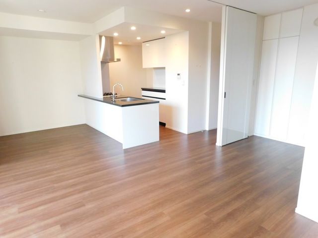 rO ̌ʂՂƎRރrOXy[X͂ƂĂSn̗ǂԂłBƑW܂Ɖ߂uȅvɂȂ郊rO𐥔񂲗iBeF2020.3j