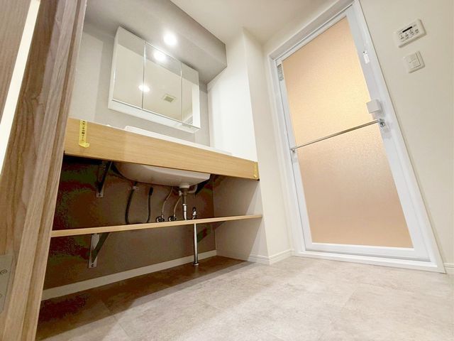 ʑEʏ ʑƐ@uEE߃Xy[XƂꂽʎłB[̑ʑȂ̂ŉƑFl̓pi[o܂V[wbhtŎgiBeF2025.9.6j