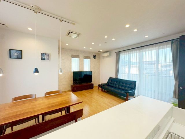 rO JIȃLb`́ArOŜnŜ݌vIƑƂ̃R~jP[VƂāAȂql̂邲ƒɂꂵ|CgiBeF2025.11.22j