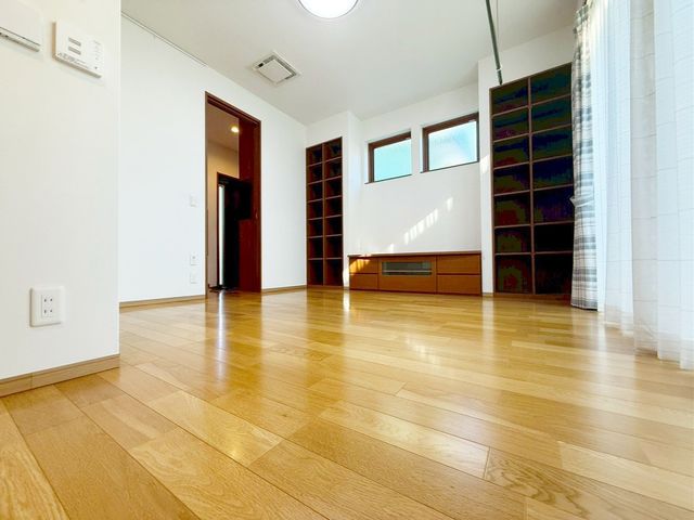 rO VvŃX^CbVȃrOłƋCeA̐FAfށAfUCɓꐫ邱ƂłŐꂽԂɁǂȉƋ𑵂邩NN܂ˁiBeF2025.11.22j