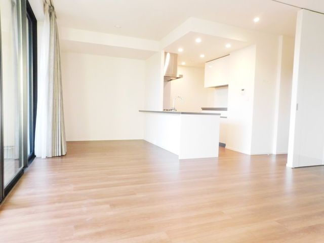 rO VvŃX^CbVȃrOłƋCeA̐FAfށAfUCɓꐫ邱ƂłŐꂽԂɁǂȉƋ𑵂邩NN܂ˁiBeF2020.3j