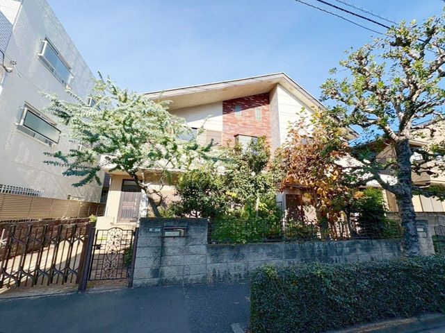 nynʐ^ OʓH͖10Ԃ̏oX[YłI傫ԂyXSĒԂłƂ̂铹ŁAו̐ς݉낵◈q̑ΉyX̏oɃXgX܂IiBeF2025.12j