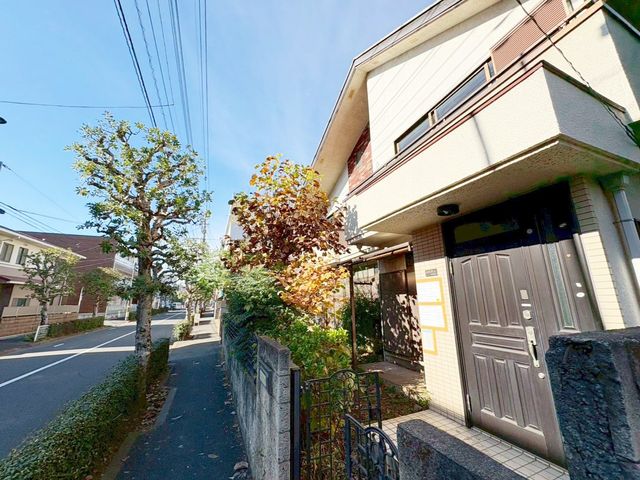 nynʐ^ OʓH͖10Ԃ̏oX[YłI傫ԂyXSĒԂłƂ̂铹ŁAו̐ς݉낵◈q̑ΉyX̏oɃXgX܂IiBeF2025.12j