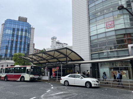 ���ӊ� ���E�w(JR�����{ �����{��) �k��21���B�o�X��7���A���12���B 1670m