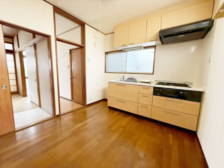 ���r���O �L�b�`���͍�ƃX�y�[�X���L�����A�V���N��R�����ւ̓������Z���̂������I�ł��I�����l�ł̍�Ƃ����₷���̂ł��q�l��p�[�g�i�[�̕��Ƃ��������ꏏ�Ɋy���߂܂���i�B�e���F2025/8/8�j