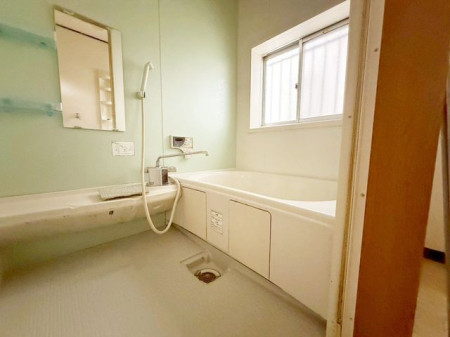 ���� �����������L�΂���L���Ń����b�N�X���ʂ�����1�؃T�C�Y�̃��j�b�g�o�X�͉Ƒ��ł̓��������₷���T�C�Y�ł��B�􂢏���L���̂ł��q�l�ƈꏏ�Ƀo�X�^�C�����y���߂܂���i�B�e���F2025/8/8�j