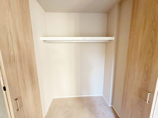 ���[ �e�����Ɏ��[������̂ŁA���Z��Ԃ��L�����p���邱�Ƃ��ł��A��������Ƃ����������߂����܂����m���₨�ו����������񂠂�ꍇ�͎��[�I��u���Ă���Ɏ��[�̓A�b�v���ł��܂��I