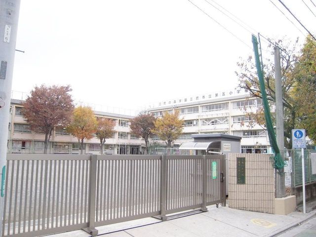 ���ӊ� �O��s����܏��w�Z �k��9���B 700m