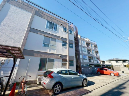 ���n�O�ώʐ^ �g�ˎ��w�܂œk��11���̒ʋΒʊw�ɕ֗��ȗ��n���̓��������߂��̂ŁA�s�s�̗��֐��Ɨ΂̖L�������ǂ���������Ȃ��炨�Z�܂��ɂȂ��Ē�����G���A�ł��B�i�B�e���F2026.1.9�j