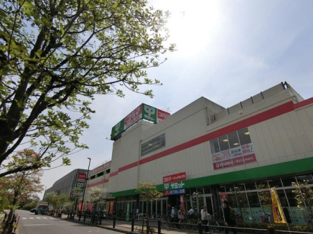 ���ӊ� �T�~�b�g�X�g�A���䒬�X �k��7���B 500m