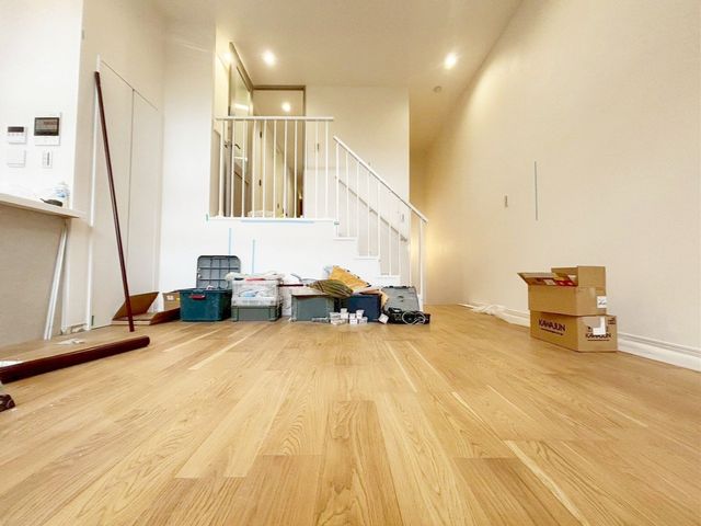 ���r���O -