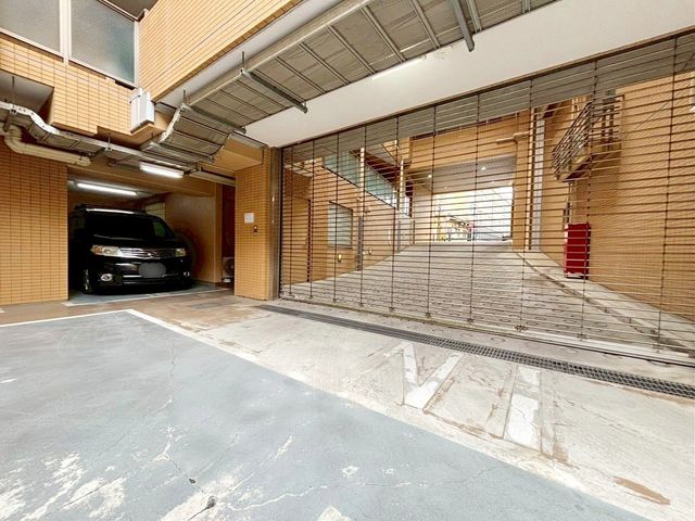 ���r���O �Z�ː�p���ԃX�y�[�X���������܂����ʏ�̌��ւƂ͕ʂɒ��ԃX�y�[�X���ɂ����ւ�����Ԃ���~��Ă����Ɏ����ɓ��邱�Ƃ��ł��܂��I�i�B�e���F2025/12/13�j