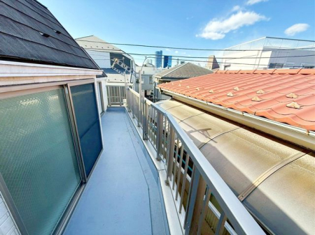 �o���R�j�[ �����Ղ���󕨂������郏�C�h�o���R�j�[�͎��p�I�Ȃ����łȂ��A�v�����^�[��u���ăK�[�f�j���O��ƒ�؉����y���ނ��Ƃ��ł������ɍʂ��������ԂƂ��Ă��g���܂���i�B�e���F2026.1.30�j