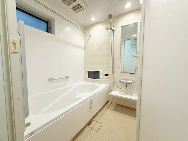 ���� �����������L�΂���L���Ń����b�N�X���ʂ�����1�؃T�C�Y�̃��j�b�g�o�X�͉Ƒ��ł̓��������₷���T�C�Y�ł��B�􂢏���L���̂ł��q�l�ƈꏏ�Ƀo�X�^�C�����y���߂܂���i�B�e���F2026.1.30�j