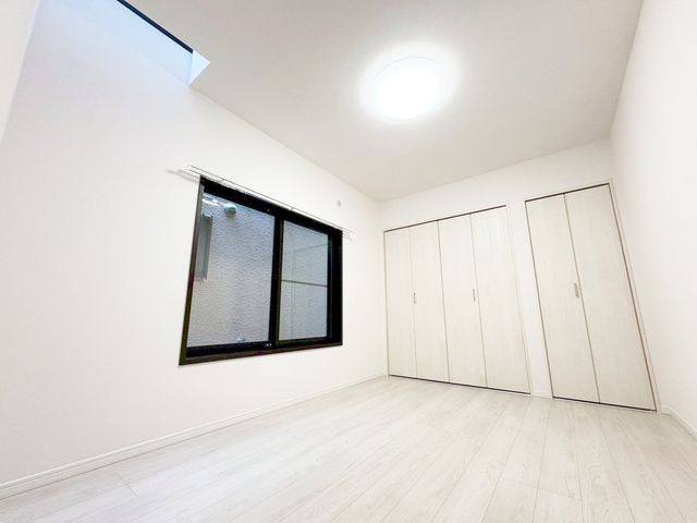 ���̑����� �V�����t���Ă���̂Ŗ��邭�J���I�ȕ��͋C�̂������ł��B���[�������������Ɖ߂������Ƃ̂ł����Ԃł��B�q�������A�Q���A���֓��l�X�ȗp�r�ł����p���������܂��B