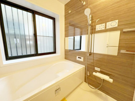 ���� �����������L�΂���L���Ń����b�N�X���ʂ�����1�؃T�C�Y�̃��j�b�g�o�X�͉Ƒ��ł̓��������₷���T�C�Y�ł��B�􂢏���L���̂ł��q�l�ƈꏏ�Ƀo�X�^�C�����y���߂܂���