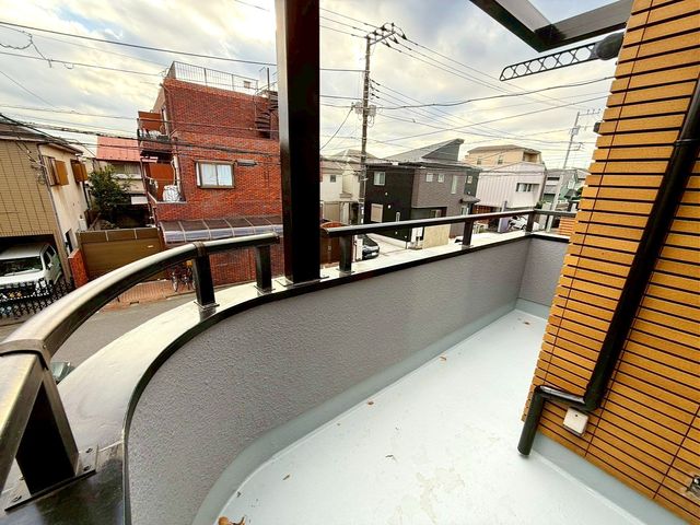 �o���R�j�[ �����Ղ���󕨂������郏�C�h�o���R�j�[�͎��p�I�Ȃ����łȂ��A�v�����^�[��u���ăK�[�f�j���O��ƒ�؉����y���ނ��Ƃ��ł������ɍʂ��������ԂƂ��Ă��g���܂���