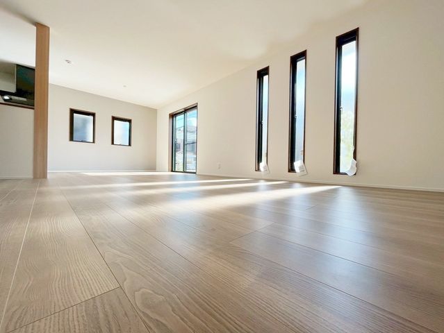 ���r���O �u���Y�w�v�̖��C�ނ��g�p�����单������ۓI�ł��I���邭�L�X�Ƃ������r���O�𐥔񂲗�����������i�B�e���F2026/2/1�j