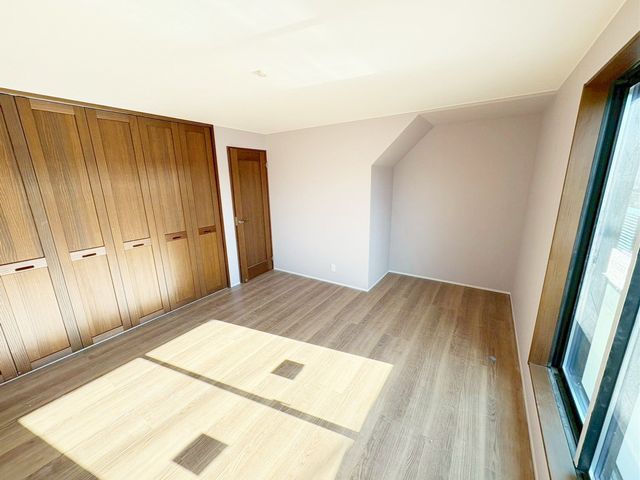 ���̑����� ��Q���͂��������ȍL���ŁA���[�͂��L�x�ł��I���[�N�X�y�[�X���̃R�[�i�[����ꂽ��A�L������������Ƃ���̂ŁA�Ƌ�̔z�u�����R���݁����z�̋�Ԃ���ꂿ�Ⴂ�܂���i�B�e��2026/1/5�j