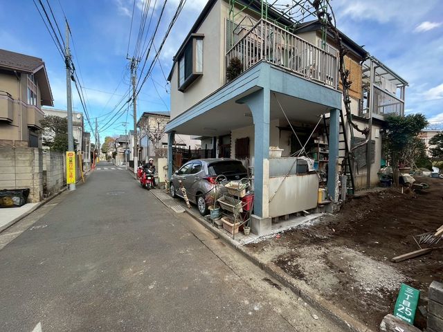  �O�ʓ��H�͎Ԓʂ肪���Ȃ��r�C�K�X�⑛�����C�ɂ����������ƕ�点�܂��B���q�l�̒ʊw�����S���đ���o�����Ƃ��o���A���S���◎���������Z�����d��������Ƀs�b�^���ł���i�B�e���F2026.1.22�j