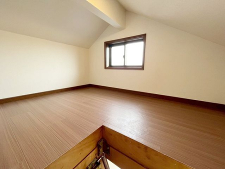 ���̑����� �O���j�G����B���[�X�y�[�X�����łȂ��A���܂��܂ȗp�r�Ŋ��p���邱�Ƃ��\�ł��B�i�B�e���F2026.2.5�j