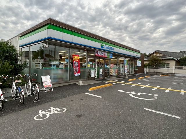 ���ӊ� �t�@�~���[�}�[�g�V���n��X �k��5���B 380m