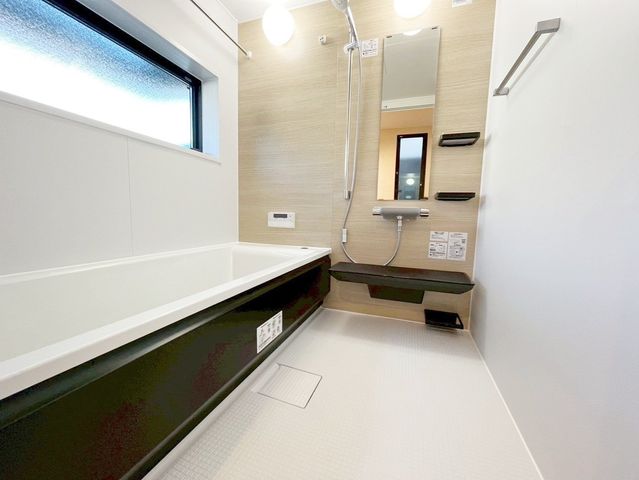 ���� �����������L�΂���L���Ń����b�N�X���ʂ�����1�؃T�C�Y�̃��j�b�g�o�X�͉Ƒ��ł̓��������₷���T�C�Y�ł��B�􂢏���L���̂ł��q�l�ƈꏏ�Ƀo�X�^�C�����y���߂܂���i�B�e���F2026.2.9�j