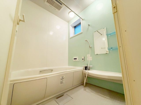 ���� �����������L�΂���L���Ń����b�N�X���ʂ�����1�؃T�C�Y�̃��j�b�g�o�X�͉Ƒ��ł̓��������₷���T�C�Y�ł��B�􂢏���L���̂ł��q�l�ƈꏏ�Ƀo�X�^�C�����y���߂܂���i�B�e���F2026.2.20�j