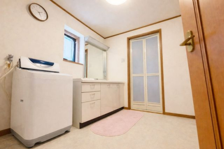 ���ʑ�E���ʏ� ���ʑ�Ɛ���@�u��E�E�߃X�y�[�X����������Ƃꂽ���ʎ��ł��B���[�̑������ʑ�Ȃ̂ŉƑ��F�l�̓��p�i������������[�o���܂���V�����[�w�b�h�t�Ŏg����������i�摜��CG���H���Ă��܂��j