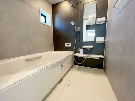 ���� �����������L�΂���L���Ń����b�N�X���ʂ�����1�؃T�C�Y�̃��j�b�g�o�X�͉Ƒ��ł̓��������₷���T�C�Y�ł��B�􂢏���L���̂ł��q�l�ƈꏏ�Ƀo�X�^�C�����y���߂܂���i�B�e���F2026.2.19�j