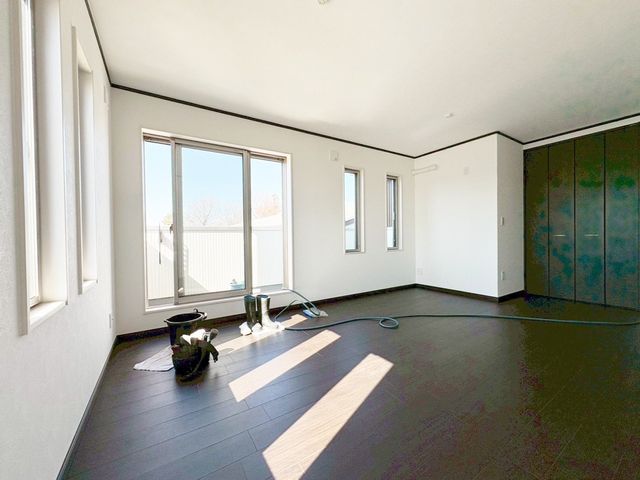 ���̑����� ��Q���͂��������ȍL���ŁA���[�͂��L�x�ł��I���[�N�X�y�[�X���̃R�[�i�[����ꂽ��A�L������������Ƃ���̂ŁA�Ƌ�̔z�u�����R���݁����z�̋�Ԃ���ꂿ�Ⴂ�܂���i�B�e���F2026.2�j