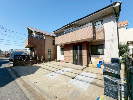 ���n�O�ώʐ^ �O�ʓ��H�͖�4.9������A�Ԃ̏o������X���[�Y�ł��I�傫���Ԃ��y�X���S���Ē��Ԃł����Ƃ�̂��铹���ŁA�ו��̐ς݉��낵�◈�q���̑Ή����y�X������̏o����ɃX�g���X�������܂���I�@�B�e���F2026.3