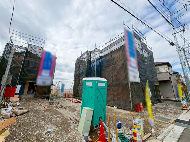 ���n�O�ώʐ^ �O�ʓ��H�͎Ԓʂ肪���Ȃ��r�C�K�X�⑛�����C�ɂ����������ƕ�点�܂��B���q�l�̒ʊw�����S���đ���o�����Ƃ��o���A���S���◎���������Z�����d��������Ƀs�b�^���ł���i�B�e���F2026.3�j