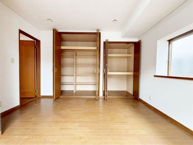 ���[ �e�����Ɏ��[������̂ŁA���Z��Ԃ��L�����p���邱�Ƃ��ł��A��������Ƃ����������߂����܂����m���₨�ו����������񂠂�ꍇ�͎��[�I��u���Ă���Ɏ��[�̓A�b�v���ł��܂��I�i�B�e���F2026.3.16�j