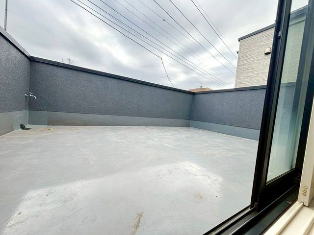 �o���R�j�[ �����Ղ���󕨂������郏�C�h�o���R�j�[�͎��p�I�Ȃ����łȂ��A�v�����^�[��u���ăK�[�f�j���O��ƒ�؉����y���ނ��Ƃ��ł������ɍʂ��������ԂƂ��Ă��g���܂���i�B�e���F2026.3.19�j