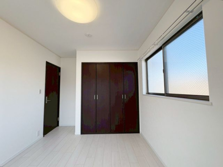 ���̑����� ��Q���͂��������ȍL���ŁA���[�͂��L�x�ł��I���[�N�X�y�[�X���̃R�[�i�[����ꂽ��A�L������������Ƃ���̂ŁA�Ƌ�̔z�u�����R���݁����z�̋�Ԃ���ꂿ�Ⴂ�܂���i�B�e���F2026.3�j