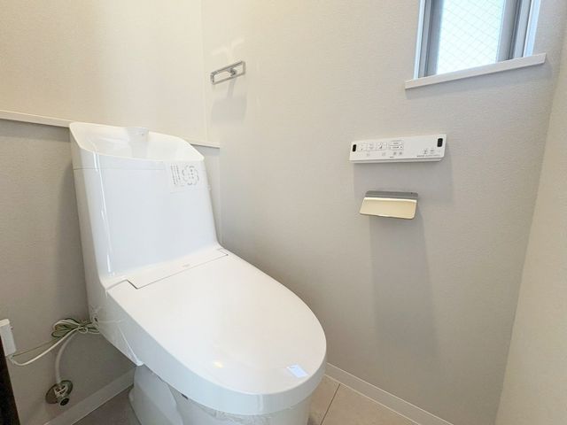 �g�C�� �������֍��t���ł�����򂾂��łȂ��A���ւ̕��S�����点���芴���ǂ�h�~�ł��܂��I�֍������߂���̂œ~��̊��������ł��X�g���X�Ȃ����p�ł���̂��������|�C���g�ł���i�B�e���F2026.3�j