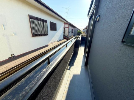 �o���R�j�[ �����Ղ���󕨂������郏�C�h�o���R�j�[�͎��p�I�Ȃ����łȂ��A�v�����^�[��u���ăK�[�f�j���O��ƒ�؉����y���ނ��Ƃ��ł������ɍʂ��������ԂƂ��Ă��g���܂���i�B�e���F2026.4.3�j