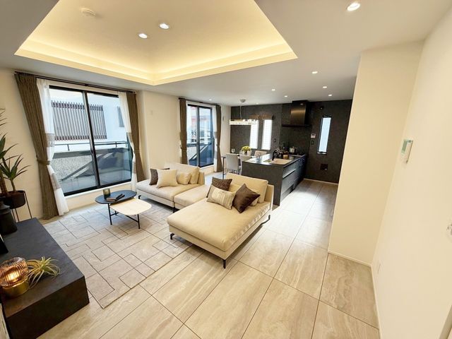 ���r���O �̌��ʂ����������Ղ�Ǝ��R�����������ރ��r���O�X�y�[�X�͂ƂĂ����S�n�̗ǂ���Ԃł��B���Ƒ����W�܂�������Ɖ߂�����u�e���̏�v�ɂȂ郊�r���O�𐥔񂲗�����������i�B�e���F2026.4.3�j